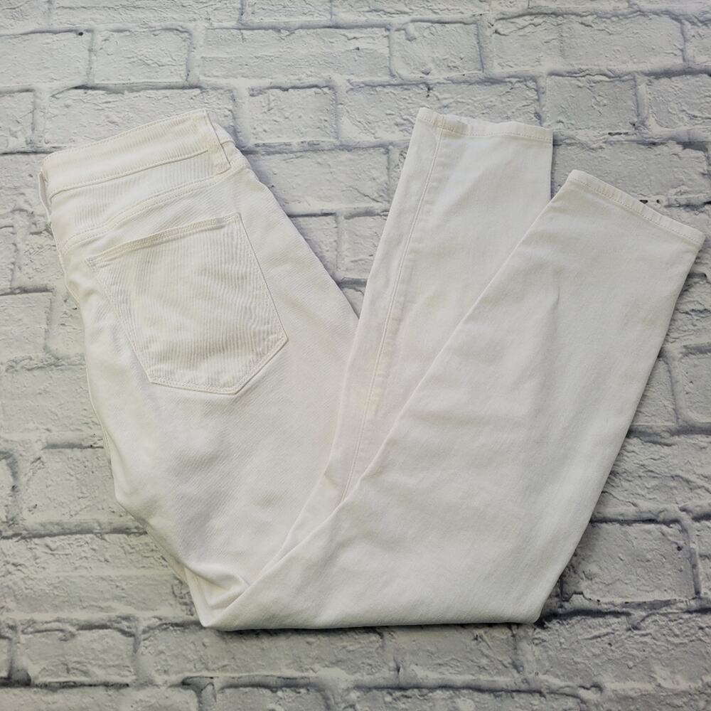 GAP Optic White Denim Curvy True Skinny Jeans Vacation size 29/8 Short